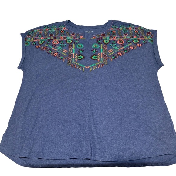 Chico's Blue Floral Embroidered Short Sleeve Notch Collar Top 1X‎ Plus - Picture 4 of 10